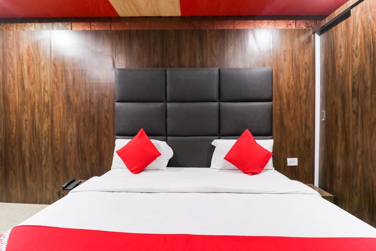 Oyo 6908 Hotel Royal City Azamgarh Ngoại thất bức ảnh