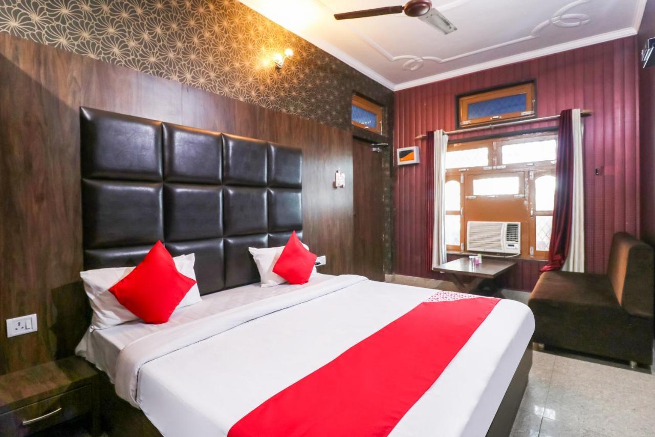 Oyo 6908 Hotel Royal City Azamgarh Ngoại thất bức ảnh
